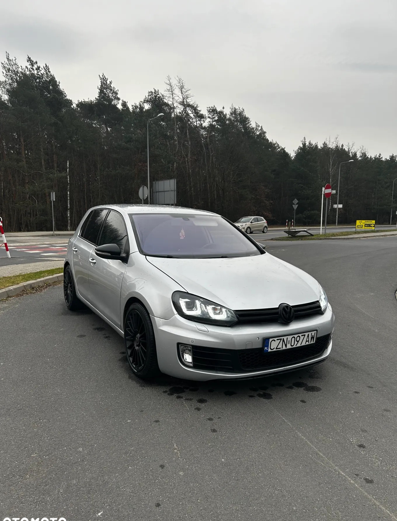 Volkswagen Golf cena 27999 przebieg: 216000, rok produkcji 2009 z Brusy małe 79